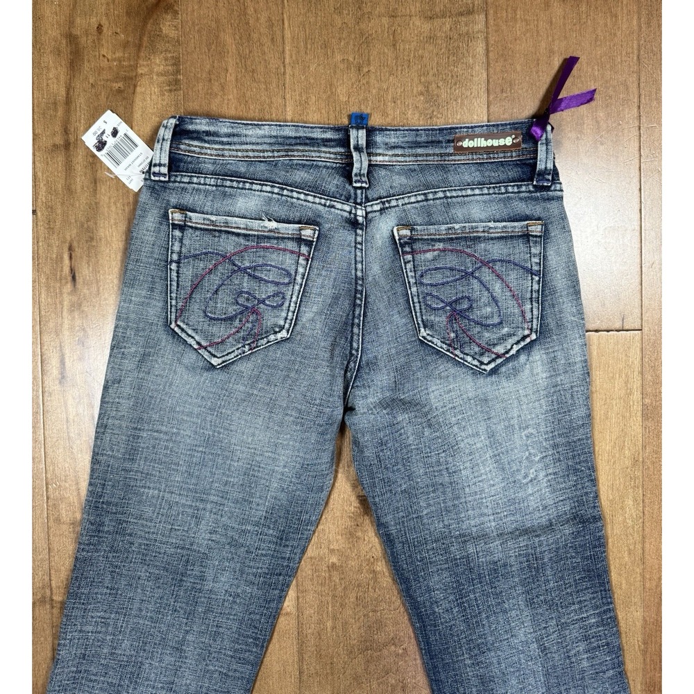 Dollhouse Denim Capri Jeans Stardust Mid-Rise Women's 11 Embroidered (NWT) - Picture 5 of 6